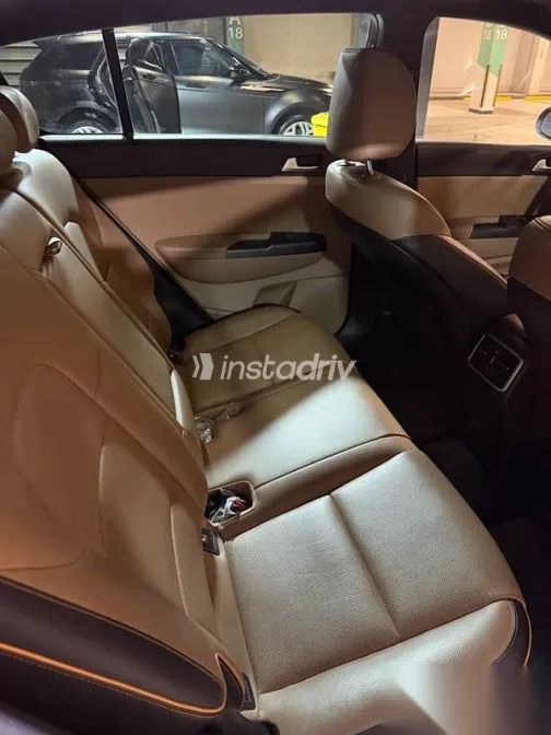 Kia Sportage 2022 Burgundy Used for Sale - 7