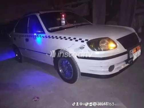 هيونداي فيرنا 2015 أبيض مستعملة للبيع - 2