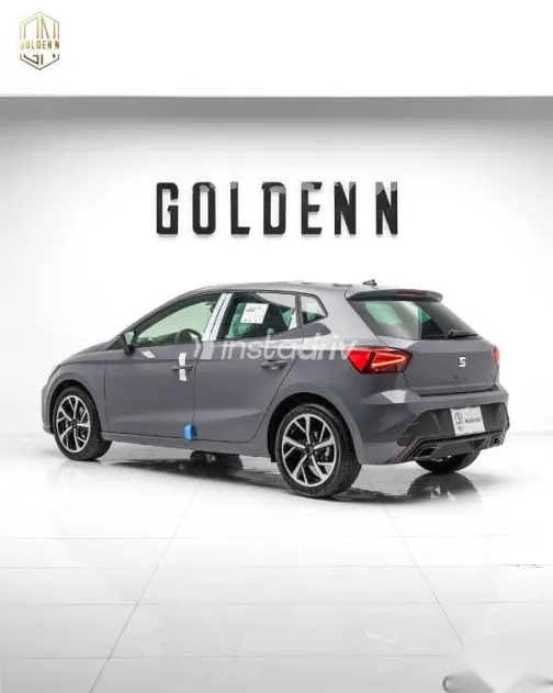 سيات ابيزا 2026 رمادي جديدة للبيع - 4