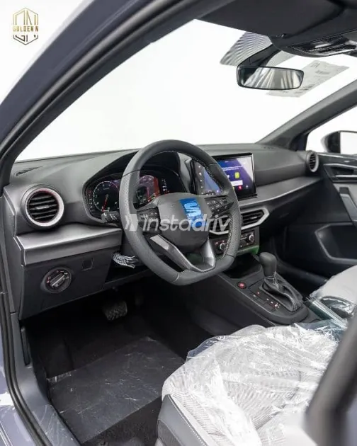 سيات ابيزا 2026 رمادي جديدة للبيع - 8