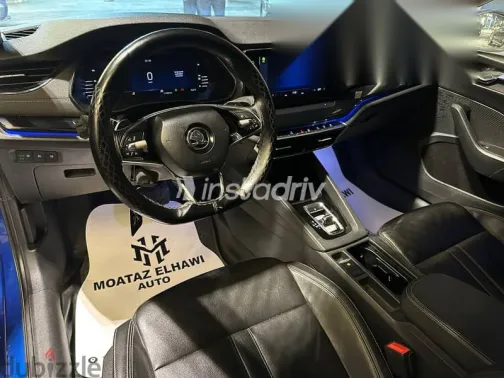 Skoda Octavia 2021 Dark Blue Used for Sale - 4
