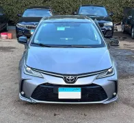 تويوتا كورولا 2021 فضي مستعملة للبيع