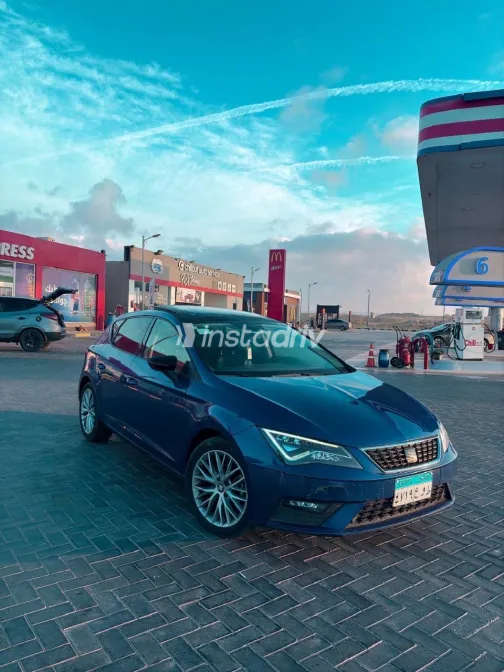 سيات ليون 2020 أبيض مستعملة للبيع - 10