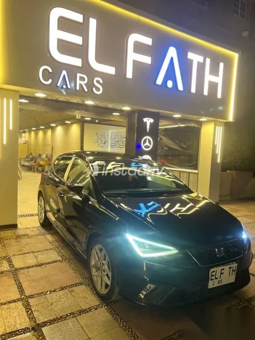 سيات ابيزا 2020 أسود مستعملة للبيع - 2