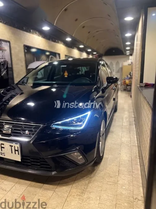 سيات ابيزا 2020 أسود مستعملة للبيع - 4