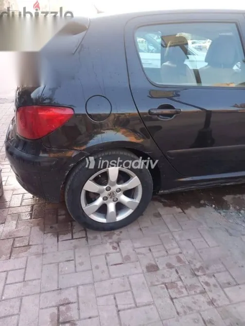 بيجو 307 2007 أسود مستعملة للبيع - 6