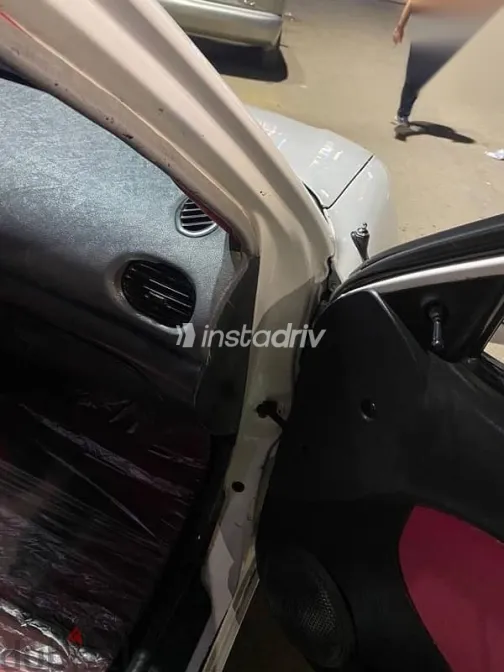 Hyundai Accent 2005 White Used for Sale - 9