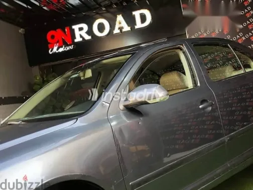 سكودا اوكتافيا 2009 أزرق غامق مستعملة للبيع - 3