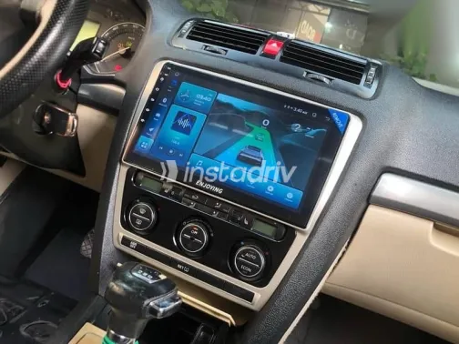 سكودا اوكتافيا 2009 أزرق غامق مستعملة للبيع - 8