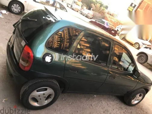 اوبل كورسا 1994 أخضر مستعملة للبيع - 6