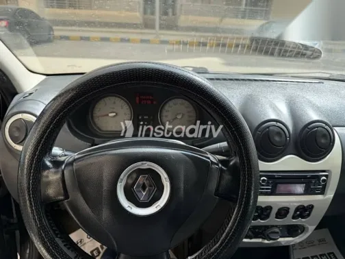 رينو لوجان 2012 أسود مستعملة للبيع - 7