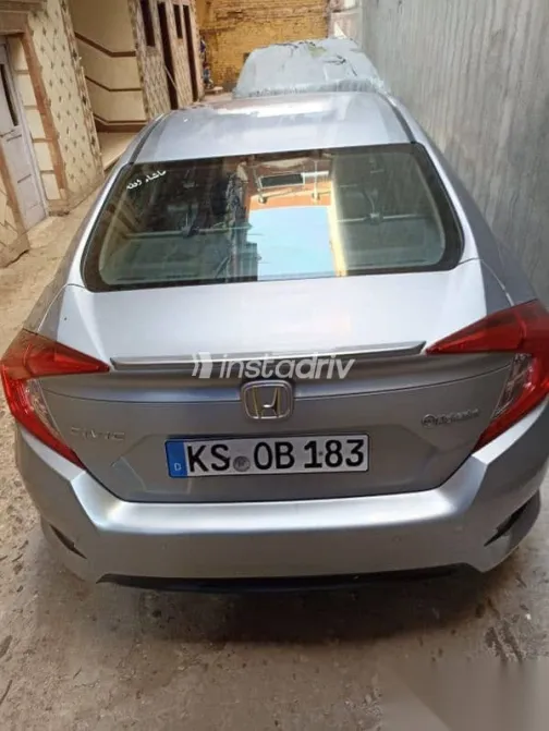 Honda Civic 2018 Silver Used for Sale - 2