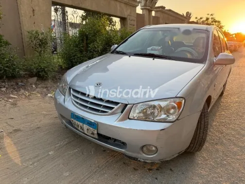 كيا سيراتو 2005 فضي مستعملة للبيع - 2