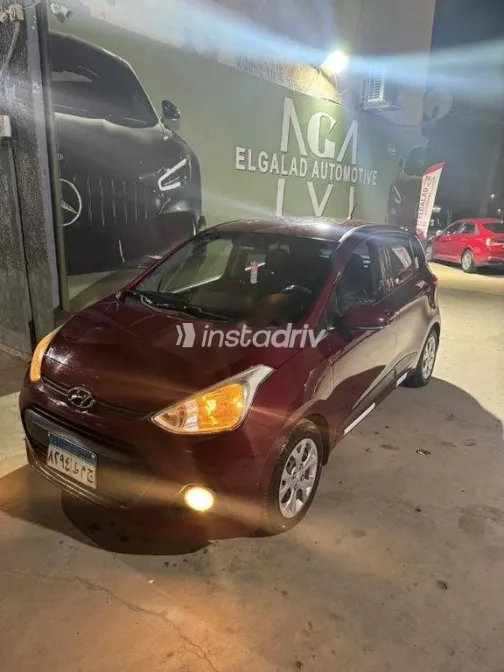 هيونداي جراند i10 2016 أحمر غامق مستعملة للبيع - 4