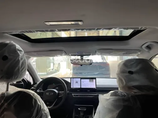 جيلي امجراند 2026 أزرق غامق جديدة للبيع - 3