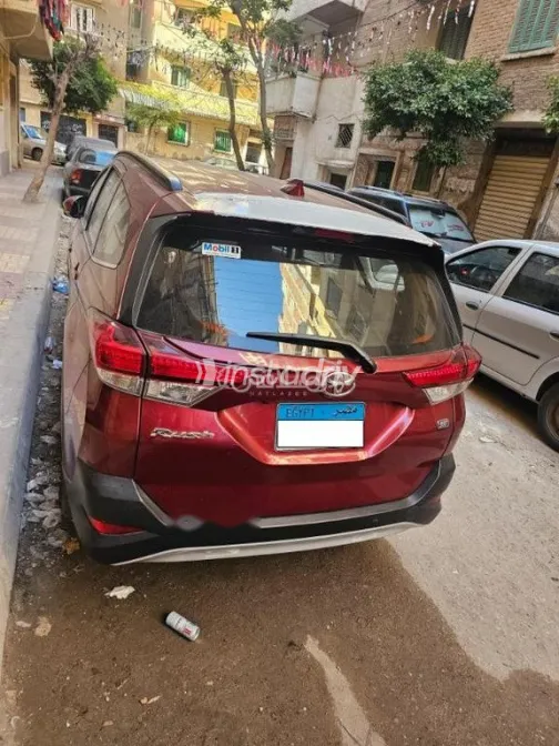 تويوتا رش 2020 أبيض مستعملة للبيع - 1