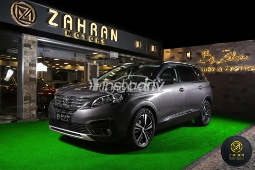 بيجو 5008 2020 رمادي مستعملة للبيع - 2