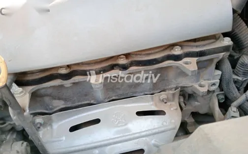 تويوتا ياريس 2020 بني مستعملة للبيع - 10