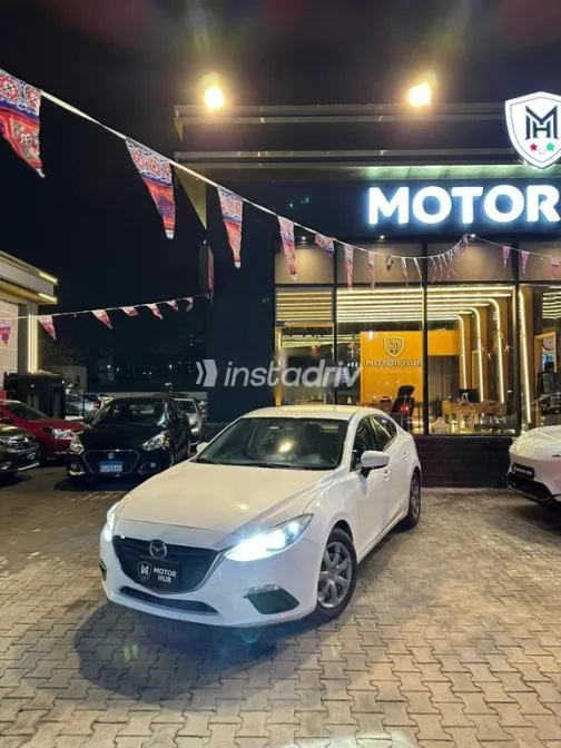 Mazda 3 2016 White Used for Sale - 3