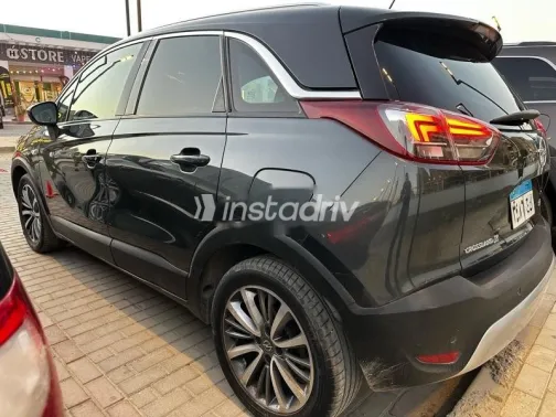 اوبل كروس لاند 2018 رمادي مستعملة للبيع - 3