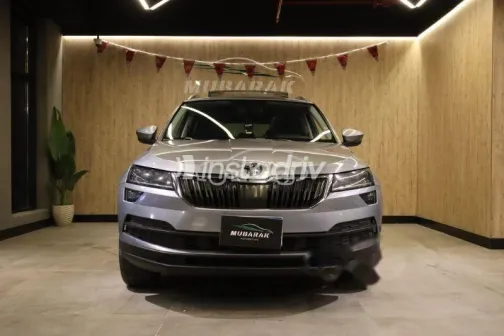 Skoda Karoq 2021 Gold Used for Sale - 1
