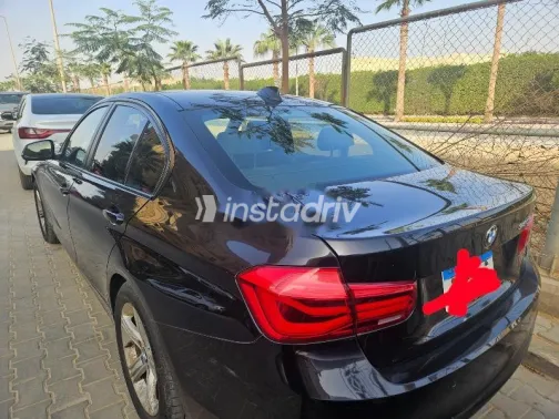 بي ام دبليو 320 2017 أسود مستعملة للبيع - 1