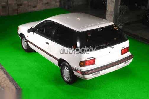 ميتسوبيشي كولت 1990 أبيض مستعملة للبيع - 4
