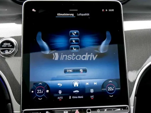 مرسيدس GLC 300 2025 أبيض مستعملة للبيع - 2