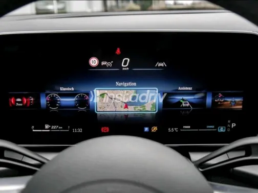 مرسيدس GLC 300 2025 أبيض مستعملة للبيع - 9