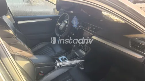 سكودا سوبيرب 2021 أبيض مستعملة للبيع - 1