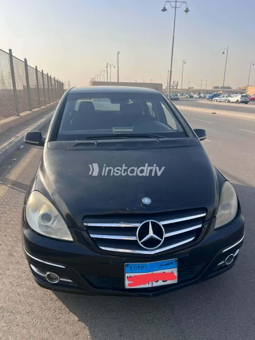مرسيدس B 150 2009 أبيض مستعملة للبيع - 3