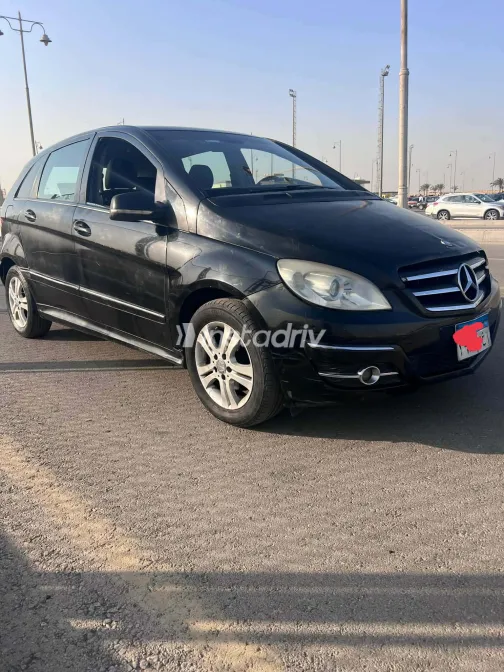 مرسيدس B 150 2009 أبيض مستعملة للبيع - 4