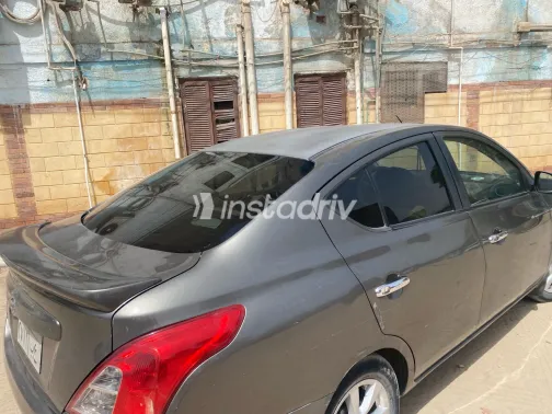 نيسان صنى 2013 أبيض مستعملة للبيع - 5