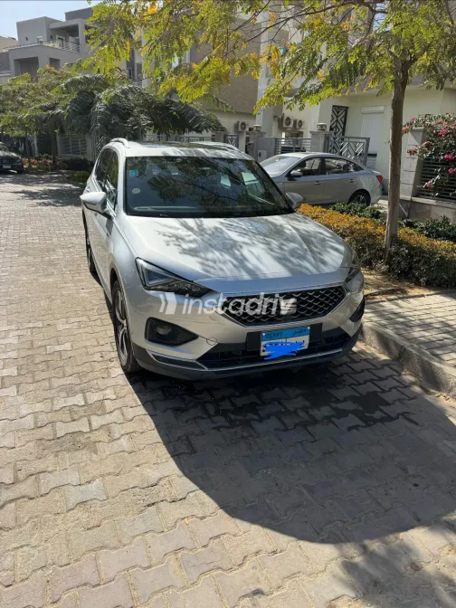 سيات تاراكو 2022 أبيض مستعملة للبيع - 1