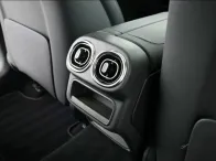 مرسيدس GLC 300 2024 أبيض مستعملة للبيع