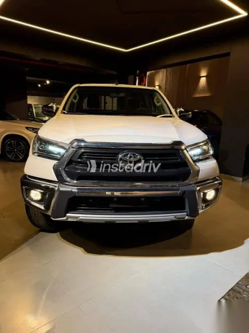 تويوتا هايلكس 2025 أبيض جديدة للبيع - 5