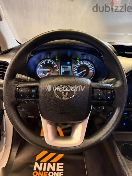 تويوتا هايلكس 2025 أبيض جديدة للبيع - 10