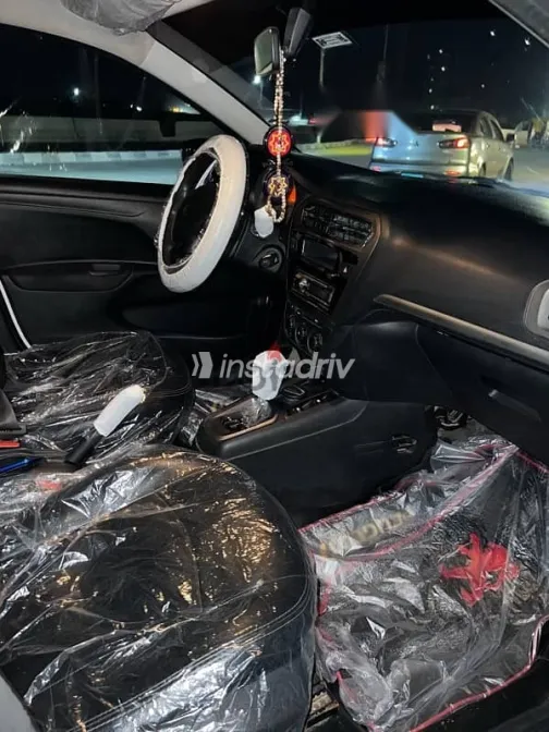 بيجو 301 2014 أبيض مستعملة للبيع - 7