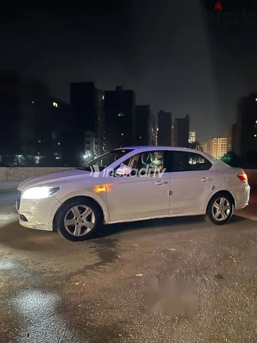 بيجو 301 2014 أبيض مستعملة للبيع - 9