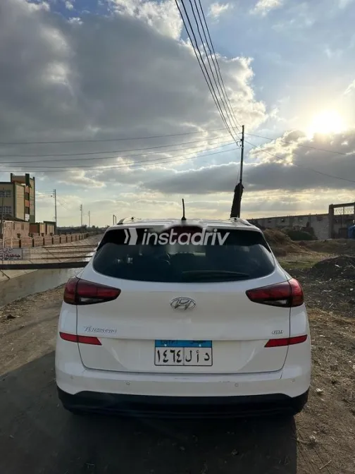 هيونداي توسان 2019 أبيض مستعملة للبيع - 4