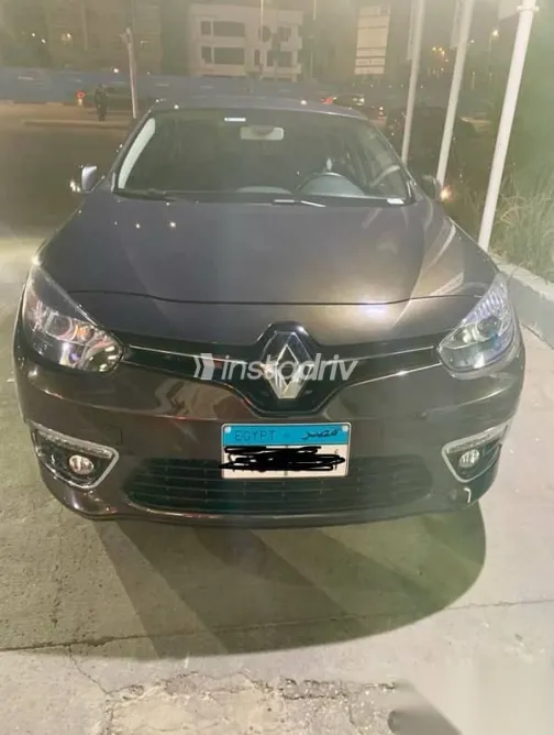 Renault Fluence 2016 Brown Used for Sale - 2
