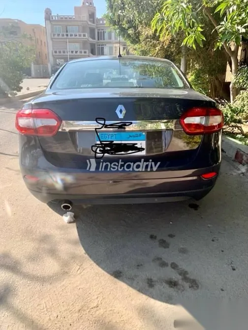 Renault Fluence 2016 Brown Used for Sale - 3