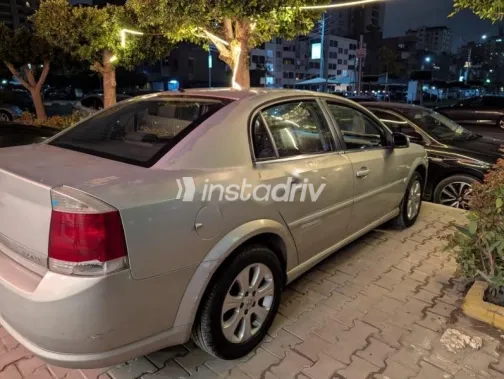 Opel Vectra 2008 Gold Used for Sale - 3