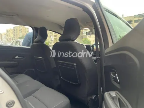 رينو تاليانت 2024 فضي مستعملة للبيع - 2