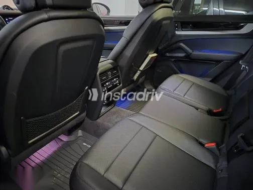 Porsche Cayenne 2024 Black Used for Sale - 7