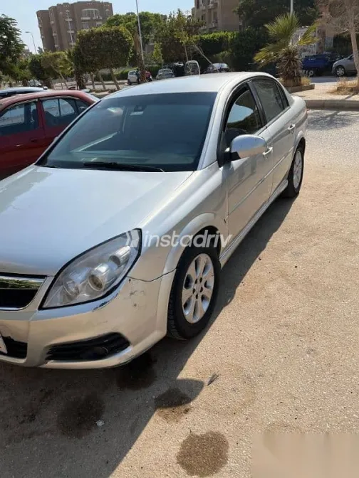 اوبل فيكترا 2008 فضي مستعملة للبيع - 6