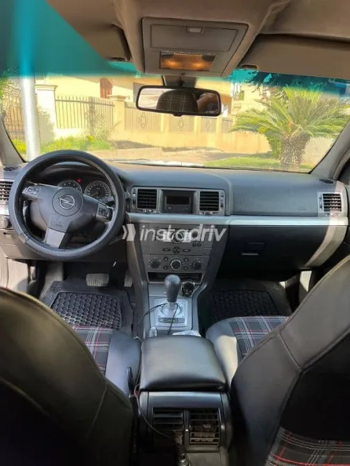 اوبل فيكترا 2008 فضي مستعملة للبيع - 8