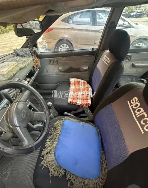 Kia Pride 2002 Silver Used for Sale - 4