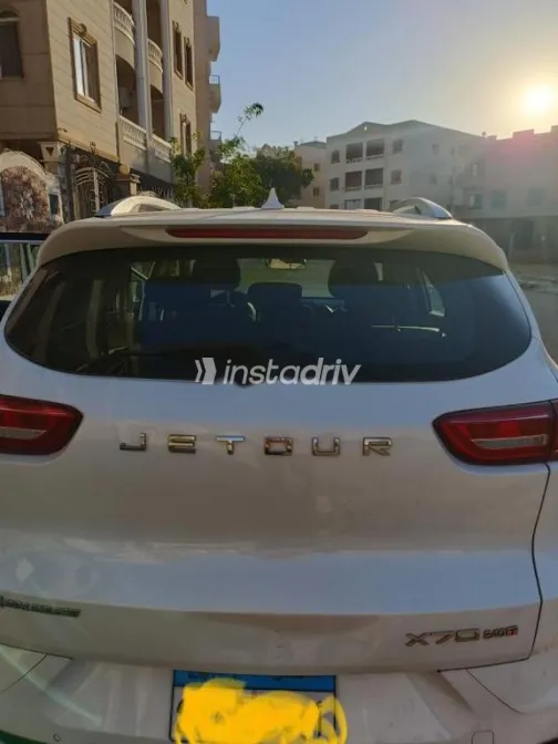 جيتور X70 2022 أبيض مستعملة للبيع - 1