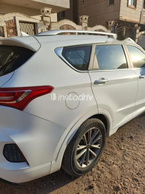 جيتور X70 2022 أبيض مستعملة للبيع - 3